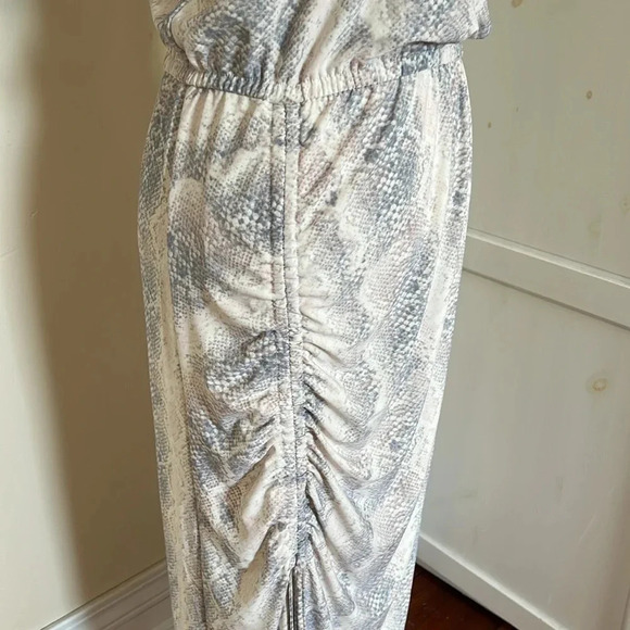 NWT Steve Madden Matte Jersey One Shoulder Snakeskin Print Dress - Size L - Picture 6 of 14